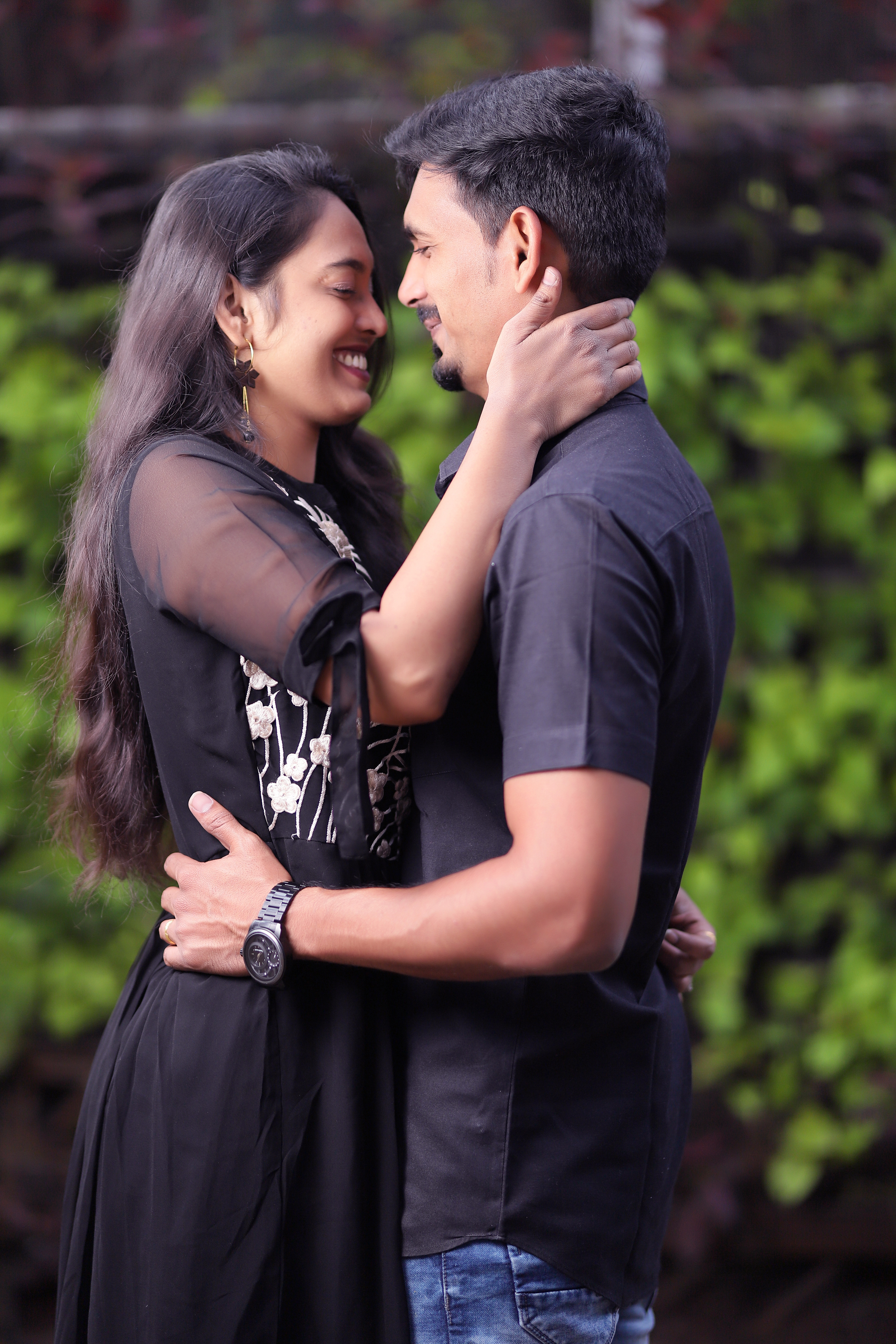 Pradip & Rupali's Romatic Pre-wedding Photoshoot