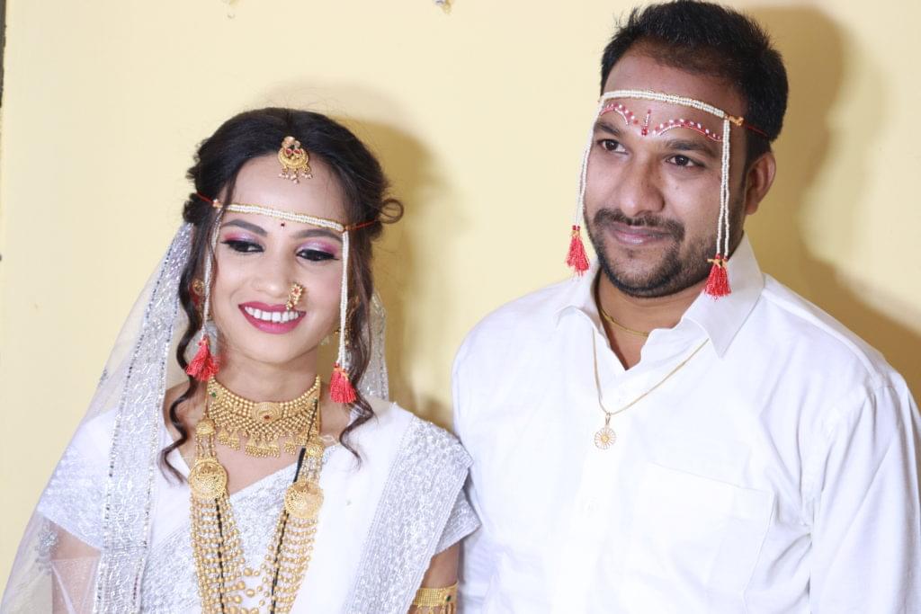 Bride and Groom Close Up after getting ready for Wedding, Wedding Photography in Aurangabad. Wedding Photographer by Mangesh Films