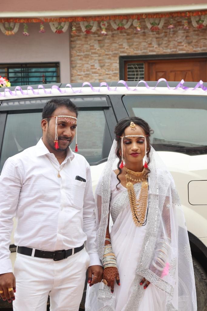 Bride and Groom Arrival at wedding hall. Candid photo.