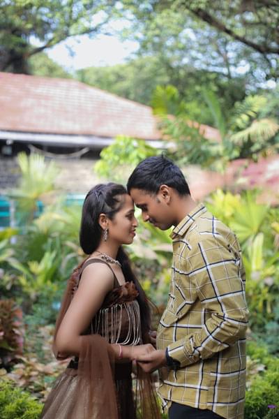 Empress Garden Pre Wedding Shoot in Pune