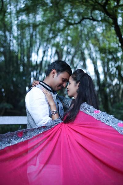 Empress Garden Pre Wedding Shoot in Pune